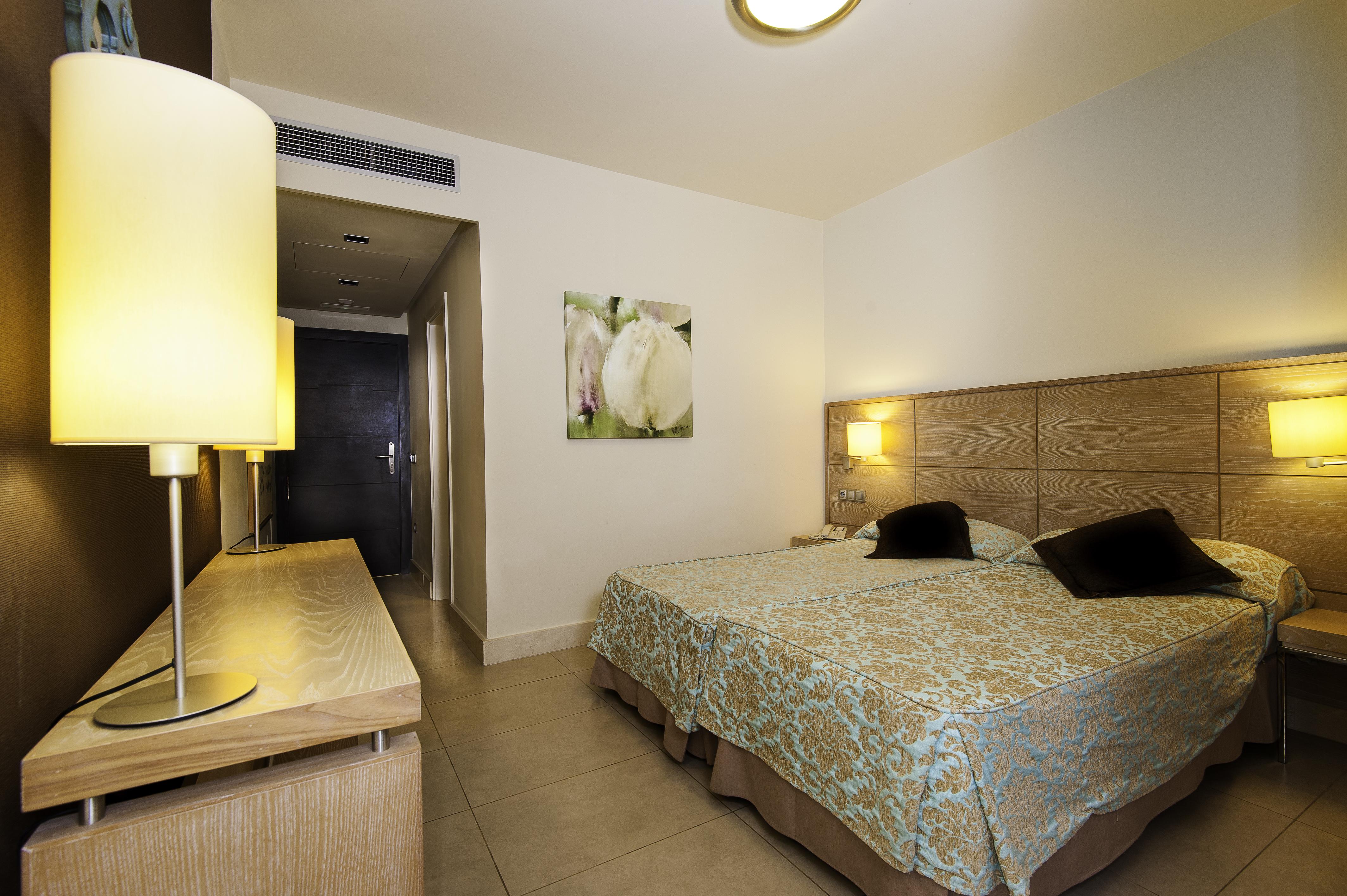 אל מדאנו Kn Hotel Arenas Del Mar Adults Only מראה חיצוני תמונה