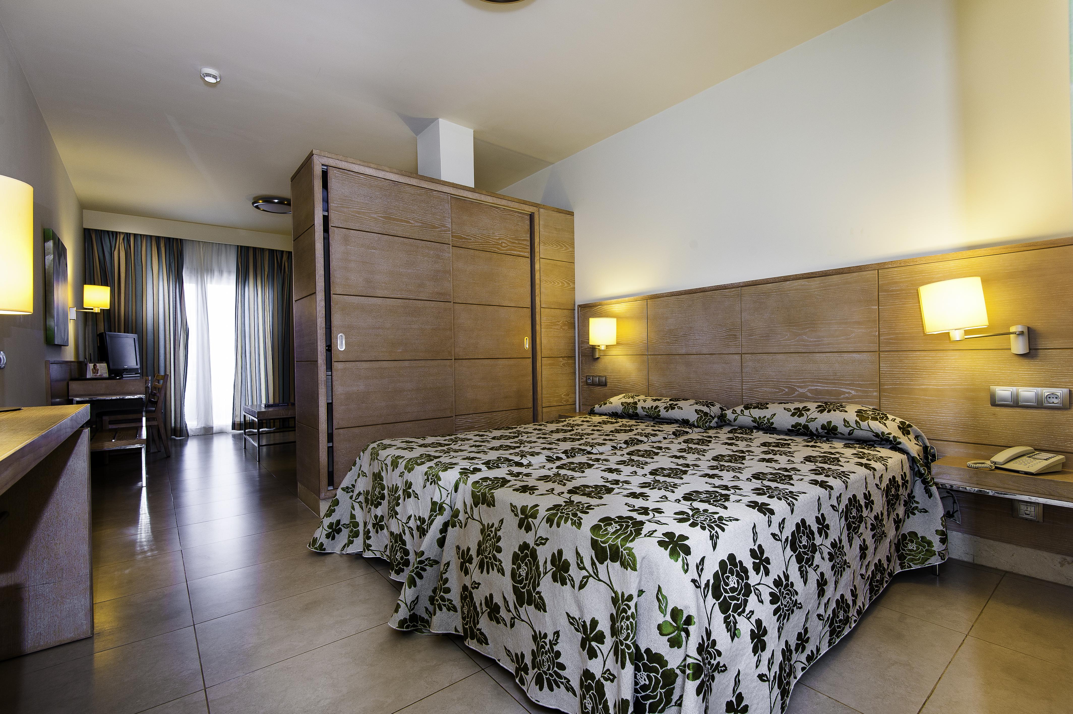 אל מדאנו Kn Hotel Arenas Del Mar Adults Only מראה חיצוני תמונה