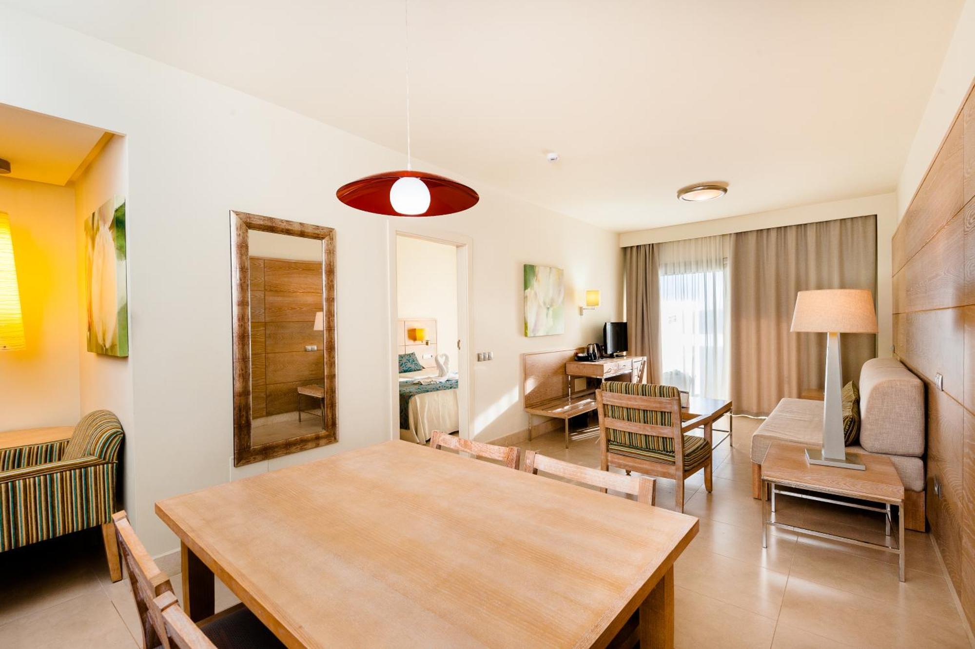 אל מדאנו Kn Hotel Arenas Del Mar Adults Only מראה חיצוני תמונה